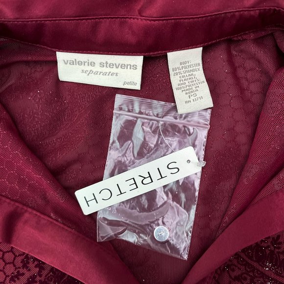 NWOT Valerie Stevens Separates Petite Sheer Stretch Blouse Red Size PS - Picture 4 of 10